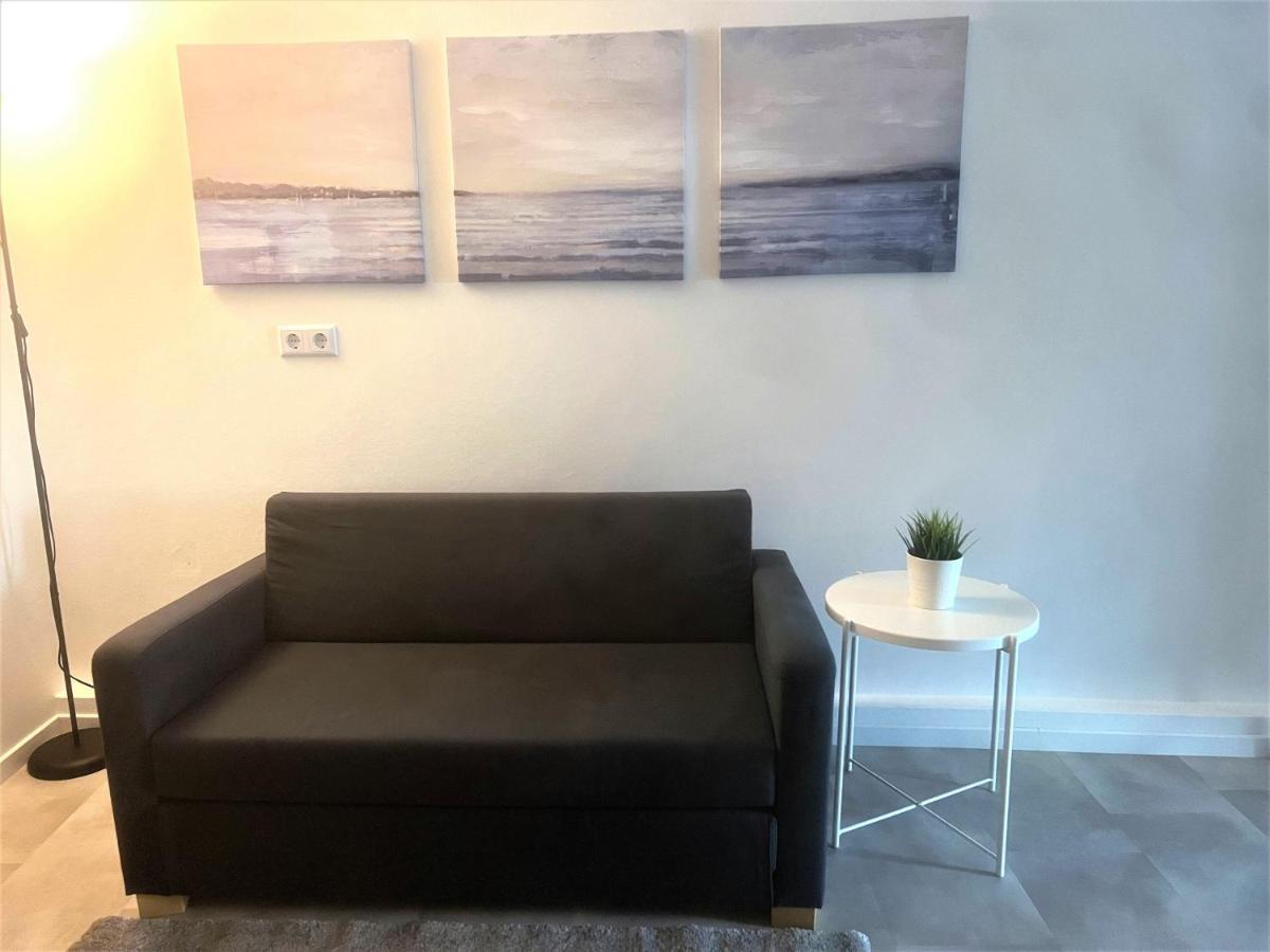 Moeblierte 3 Zimmer Apartment - Mit Smart Tv, Wlan Und Kostenfreie Parkplaetze Schloß Holte-Stukenbrock Εξωτερικό φωτογραφία